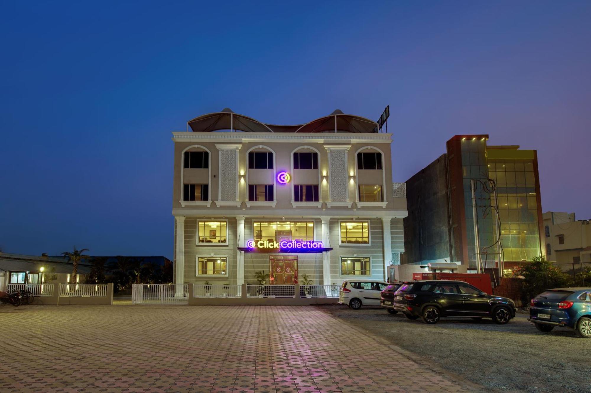 Click Collection Grand Gateway Varanasi Exterior foto