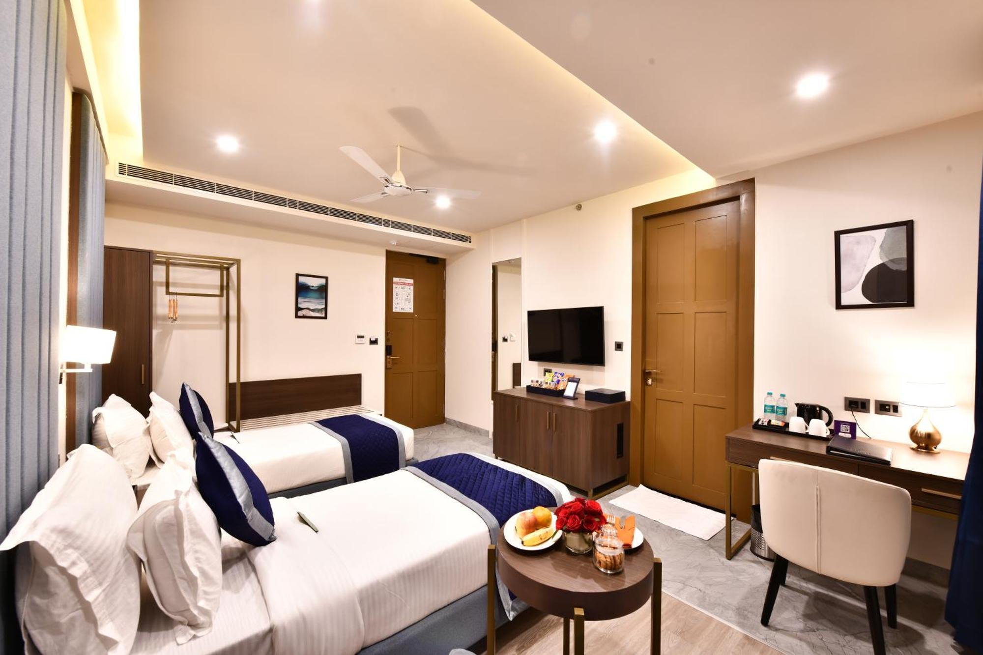 Click Collection Grand Gateway Varanasi Exterior foto