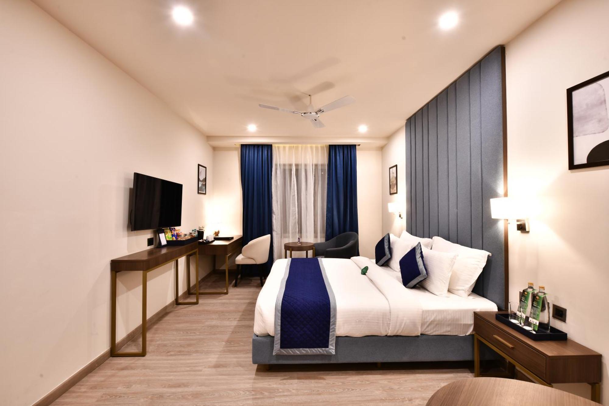 Click Collection Grand Gateway Varanasi Exterior foto